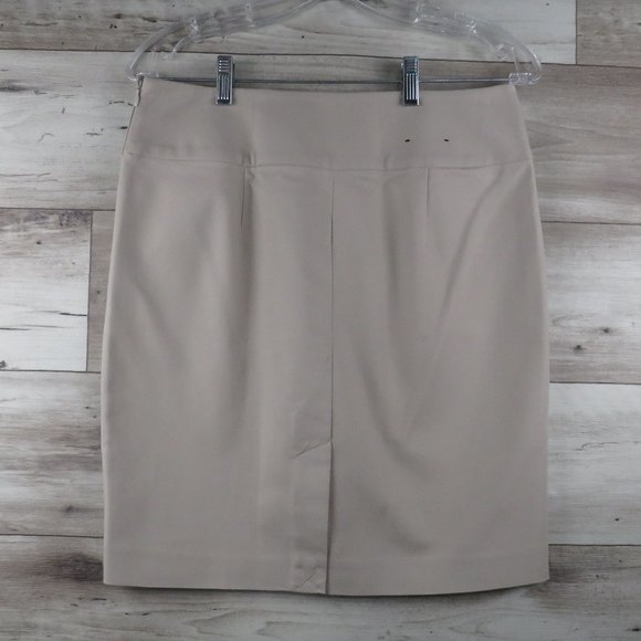 Banana Republic* Women's‎ 1/4 Side Zip 5" Slit Tan/Sand Pencil Skirt~ Size 6 - Picture 2 of 7